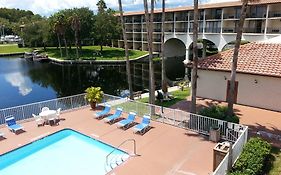 Vista Hotel Lake Tarpon